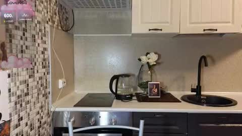 Snapshot of jelly_cherry chatting on 13, 10, 2025 Emily online show from 13, 10, 2025