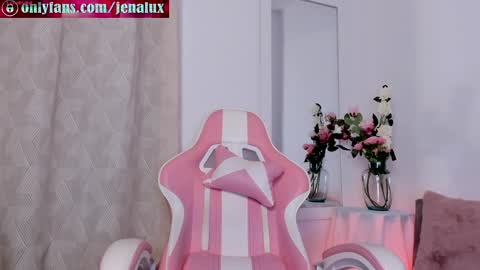 Jennalux online show from 4, 12, 2024