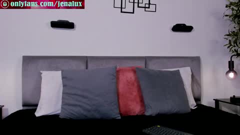 Jennalux online show from 6, 5, 2026