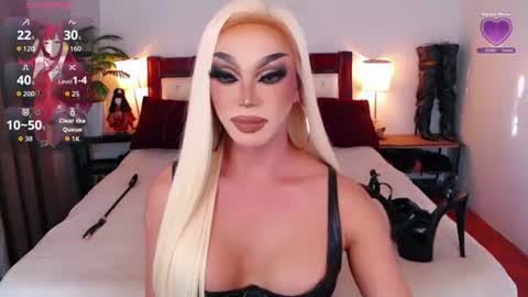Snapshot of jenifers_body chatting on 19, 6, 2026 Queen Jenifer online show from 19, 6, 2026