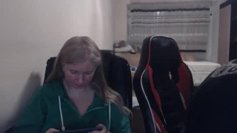 JenisAndPeter online show from 17, 4, 2026