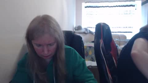 JenisAndPeter online show from 19, 4, 2026