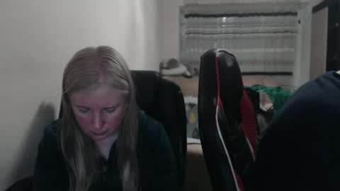 JenisAndPeter online show from 22, 4, 2026