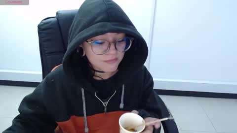 jenn online show from 14, 10, 2025