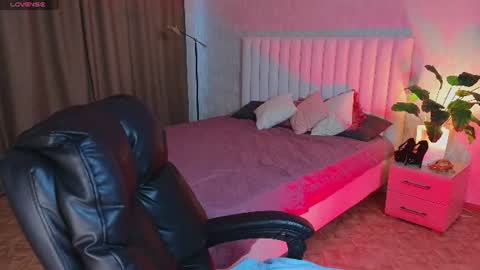 jenna_adams_ online show from 15, 6, 2026