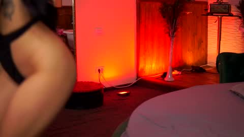 jenna_day online show from 17, 2, 2025