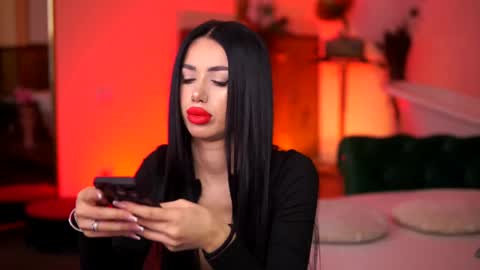 jenna_day online show from 18, 2, 2025