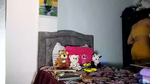  Isabella  online show from 2, 11, 2025