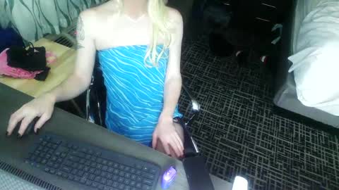 Jenna Cross online show from 20, 12, 2024