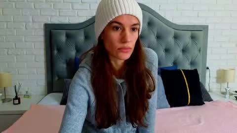 JennaMyers online show from 7, 2, 2025