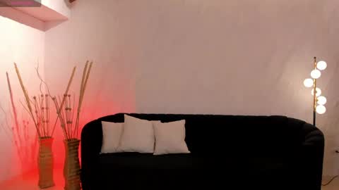 Jenna Olson  online show from 26, 4, 2026