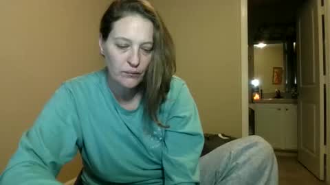 Jennibean6996 online show from 6, 1, 2025