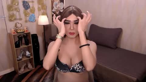 jenniegarcia online show from 17, 11, 2025