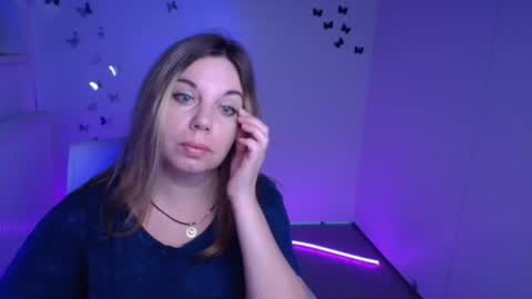 Jennifer online show from 28, 9, 2025