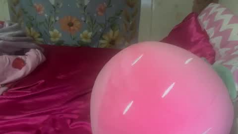 jennifer_robbie online show from 25, 1, 2025