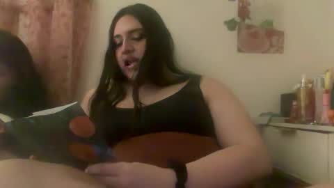 Snapshot of jennifer_robbie chatting on 7, 6, 2026 jennifer_robbie online show from 7, 6, 2026