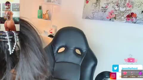 Snapshot of jennifer_scot chatting on 10, 1, 2026 JENNIFER online show from 10, 1, 2026