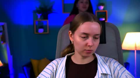 Jennifer online show from 23, 9, 2025