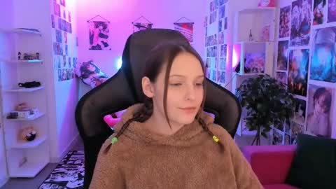 jenniferkiim online show from 10, 3, 2026