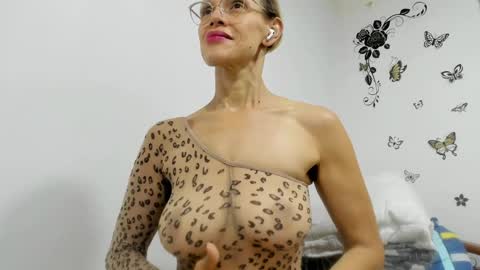 jenniferloveyou online show from 5, 6, 2026