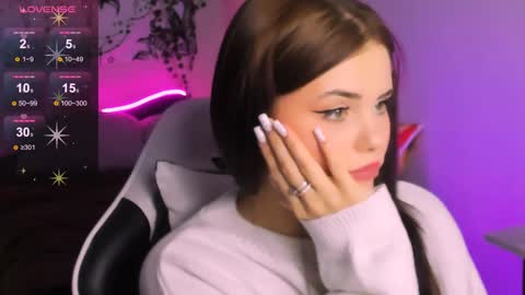 Jenni online show from 2, 12, 2024