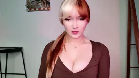 Snapshot of jenniferwhoreance chatting on 9, 1, 2025 Jenn Hunt FYI spit on tits price change not denoted in menu images see tipmenu online show from 9, 1, 2025