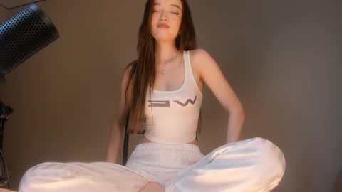 Snapshot of jenny__lii chatting on 13, 2, 2025 call me Jenny online show from 13, 2, 2025