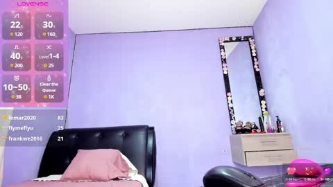 Snapshot of jenny_evans82 chatting on 6, 1, 2025 jenny online show from 6, 1, 2025