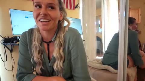 Jennythanksyou online show from 15, 5, 2026