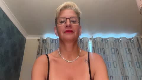 JennyHazel online show from 24, 9, 2025