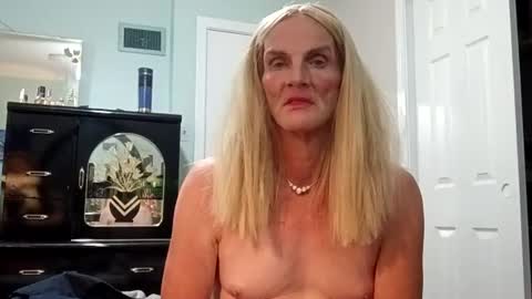 jennywomacks online show from 5, 7, 2026
