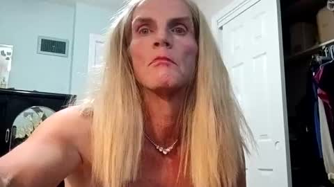 jennywomacks online show from 5, 7, 2026
