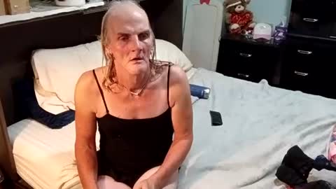 jennywomacks online show from 5, 8, 2026