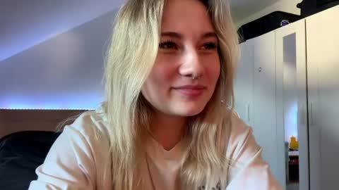 Sonya online show from 28, 7, 2026