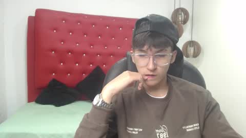 Snapshot of jeremy_job chatting on 17, 12, 2025 Jeremy online show from 17, 12, 2025