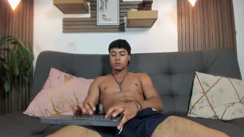 Snapshot of jeremy_wallker chatting on 8, 3, 2026 Jeremy online show from 8, 3, 2026