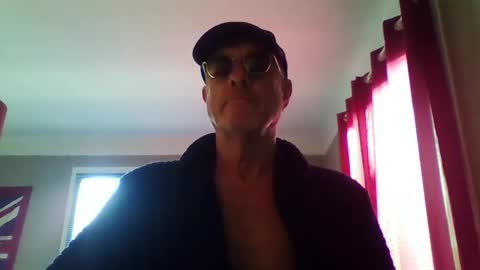 Snapshot of jerflor chatting on 17, 12, 2025 jerflor online show from 17, 12, 2025