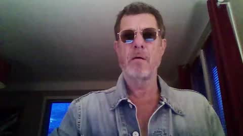 Snapshot of jerflor chatting on 1, 2, 2026 jerflor online show from 1, 2, 2026