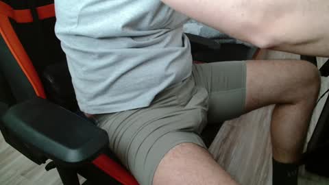 Boy likes daddies online show from 20, 1, 2025