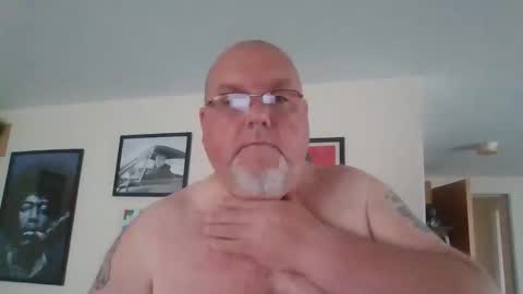 Snapshot of jerseyhammer01 chatting on 9, 10, 2025 Harry online show from 9, 10, 2025