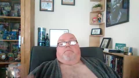 Snapshot of jerseyhammer01 chatting on 20, 5, 2026 Harry online show from 20, 5, 2026