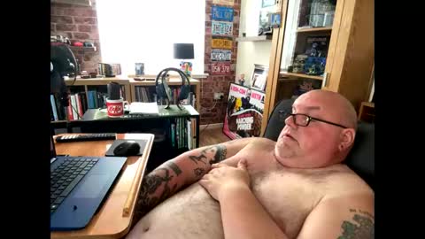 Snapshot of jerseyhammer01 chatting on 1, 6, 2026 Harry online show from 1, 6, 2026
