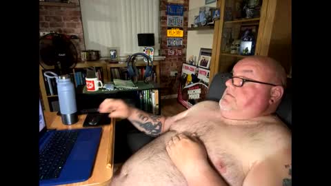 Snapshot of jerseyhammer01 chatting on 3, 6, 2026 Harry online show from 3, 6, 2026