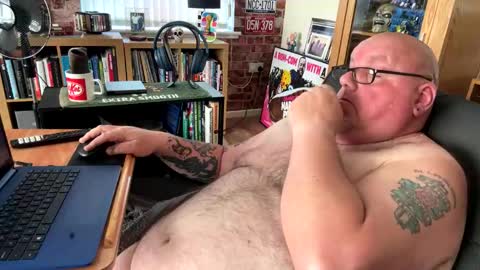 Snapshot of jerseyhammer01 chatting on 8, 6, 2026 Harry online show from 8, 6, 2026