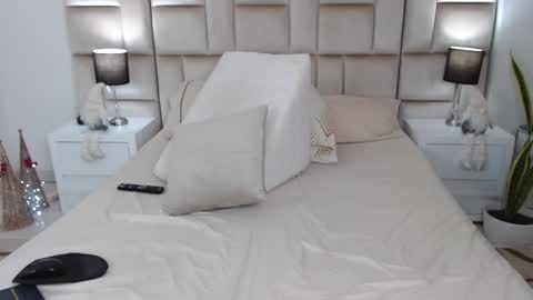 JESICA online show from 27, 11, 2025