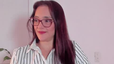 Snapshot of jess1ca_herrera chatting on 27, 5, 2026 jessica herreraToday I will be your devil and you my victim online show from 27, 5, 2026