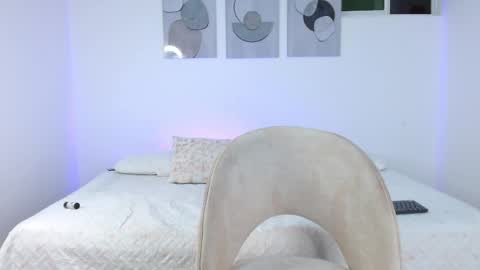 Hello we are Jesse and Dante. online show from 28, 4, 2026