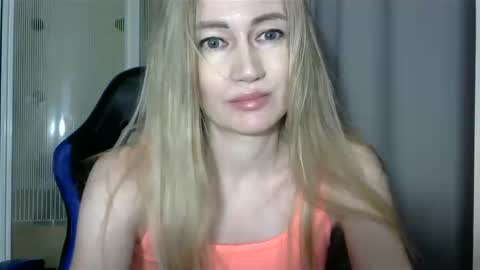 JessFox1 online show from 30, 12, 2024