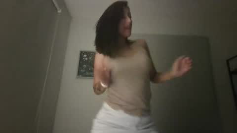 Snapshot of jessi_dreams chatting on 11, 5, 2026 Jessica Gomez online show from 11, 5, 2026