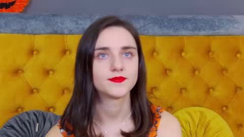 Jessica White online show from 24, 11, 2025